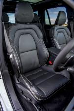 Volvo XC90 T8 Twin Engine R-Design 2019 года (UK)
